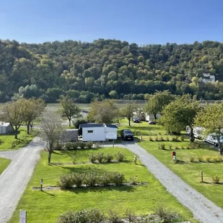 Yourte Spacieuse Avec Jacuzzi Privatif à - Api-1-52-1517 *