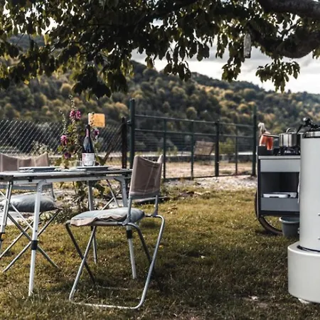 Yourte Spacieuse Avec Jacuzzi Privatif à - Api-1-52-1517 Campeggio Jumièges
