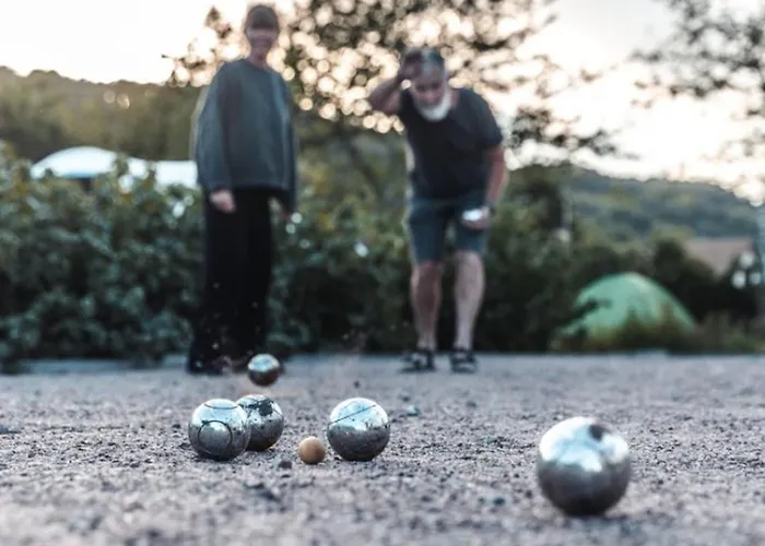 Yourte Spacieuse Avec Jacuzzi Privatif A Jumieges - Api-1-52-1517 Camping